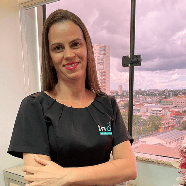 Helen Galvão, assistente administrativo